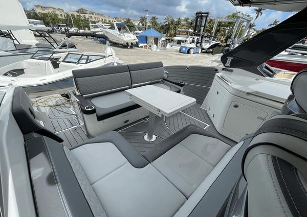 Galeon 325 GTO image