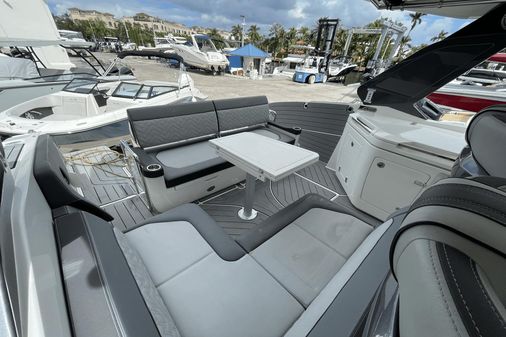 Galeon 325 GTO image