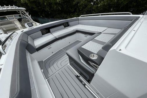 Galeon 325 GTO image