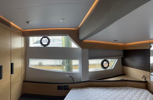 OKEAN 50 Flybridge image