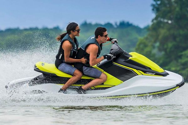 Yamaha-waverunner EX - main image