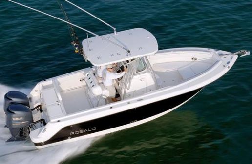 Robalo R260 Center Console image