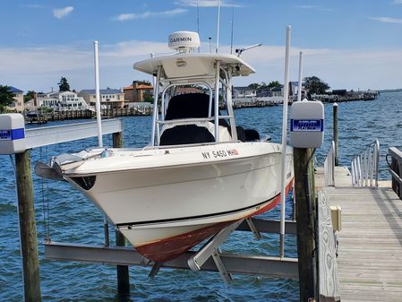 Robalo R260 Center Console image