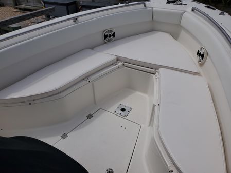 Robalo R260 Center Console image