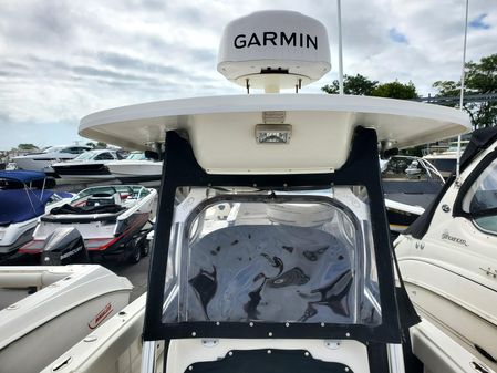 Robalo R260 Center Console image