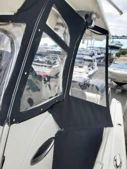 Robalo R260 Center Console image