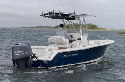 Sea Hunt Ultra 211 image