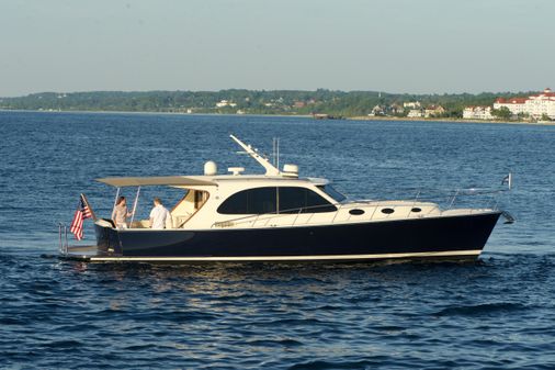 Palm Beach Motor Yachts PB42 image