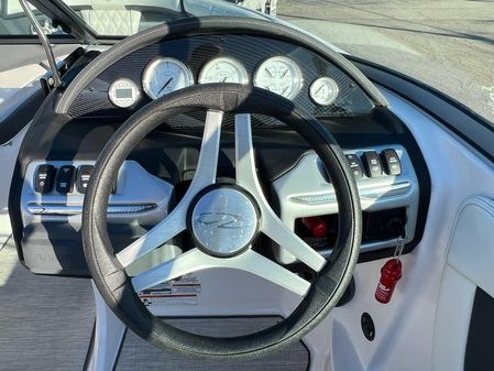Regal 2000 ES Bowrider image