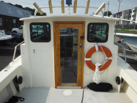 Parker 25-SPORT-CABIN image