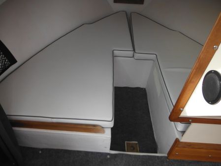 Parker 25 Sport Cabin image