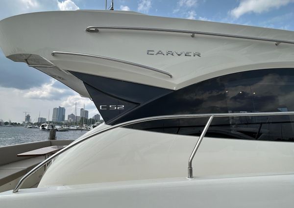 Carver C52 Coupe image