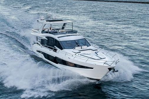 Galeon 680 Fly image