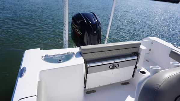 Sportsman Open 232 Center Console image