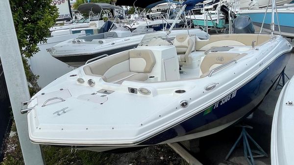 NauticStar 203SC Sport Deck