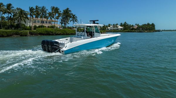 Boston-whaler 350-OUTRAGE image