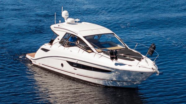 Sea Ray Sundancer 350 Coupe 