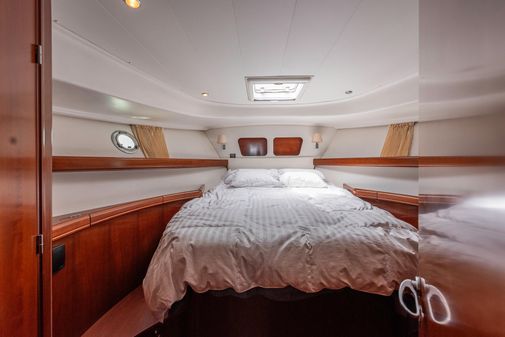 Beneteau 42-SWIFT-TRAWLER image