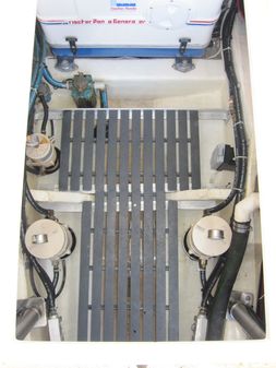 Hinckley Talaria 44 image