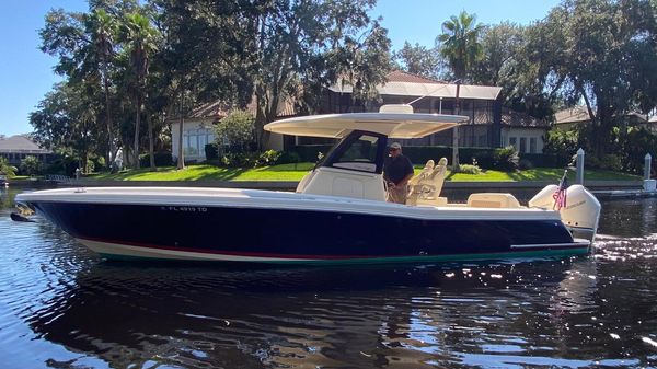 Chris-Craft Catalina 