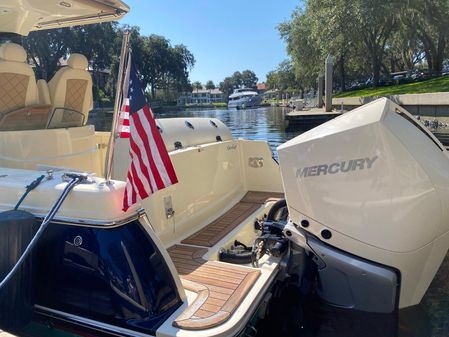 Chris-Craft Catalina image