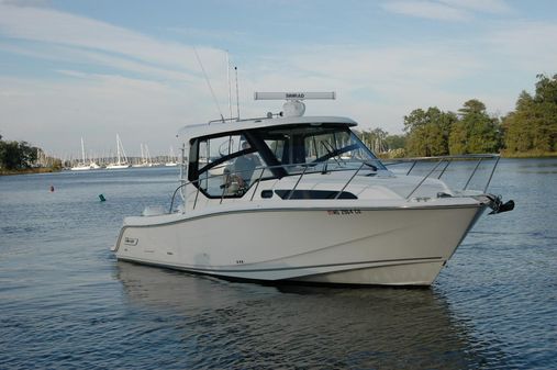 Boston Whaler 325 Conquest image