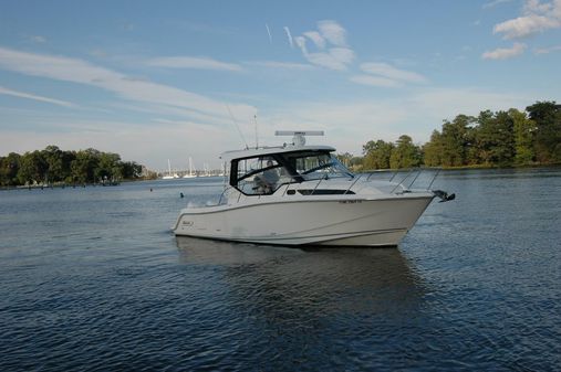 Boston Whaler 325 Conquest image