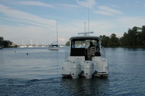 Boston Whaler 325 Conquest image