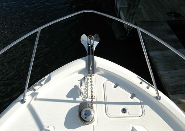 Boston Whaler 325 Conquest image