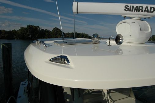 Boston Whaler 325 Conquest image