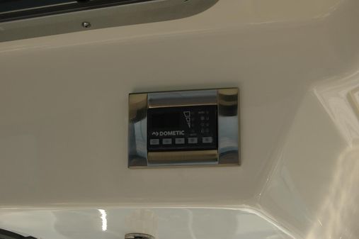 Boston Whaler 325 Conquest image