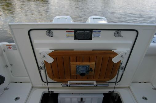 Boston Whaler 325 Conquest image