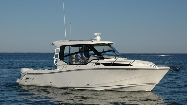 Boston Whaler 325 Conquest 