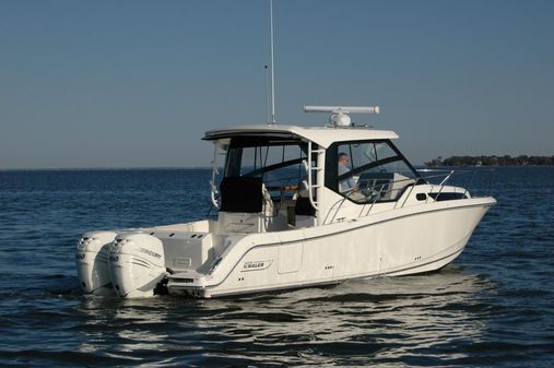 Boston Whaler 325 Conquest image