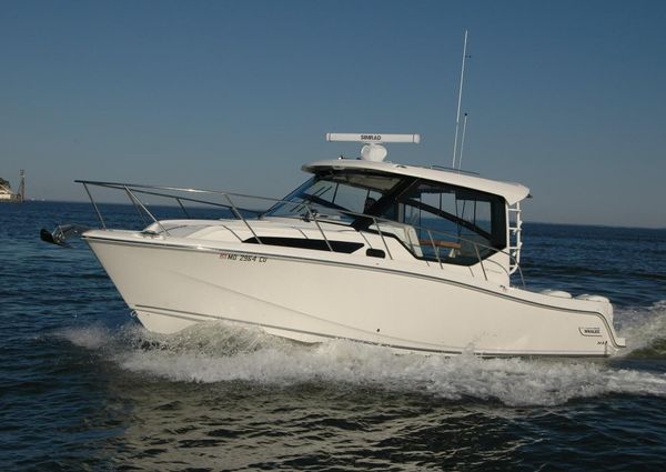 Boston Whaler 325 Conquest image