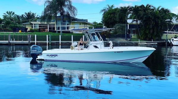 Bluewater Sportfishing 2550 CC