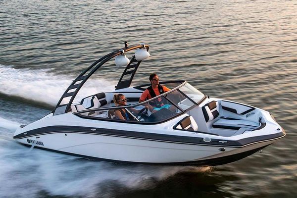Yamaha Boats 195S - main image