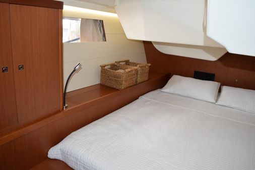 Beneteau Oceanis 48 image