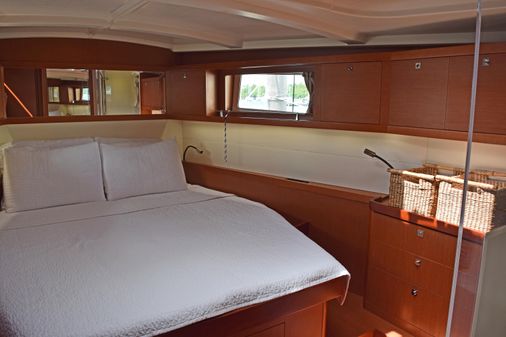 Beneteau Oceanis 48 image