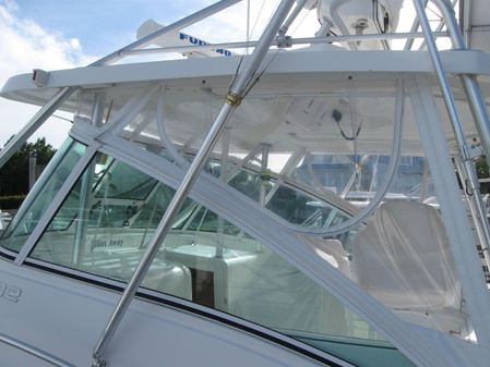 Luhrs 32 Open image