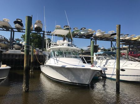 Luhrs 32 Open image