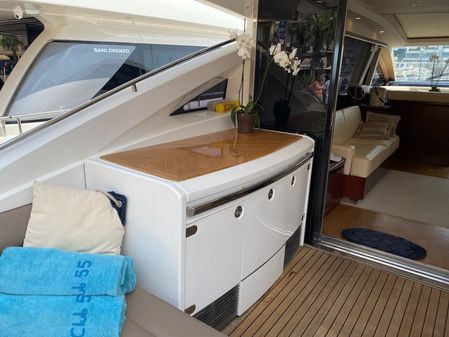 Princess Yachts V65 image