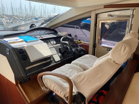 Princess Yachts V65 image