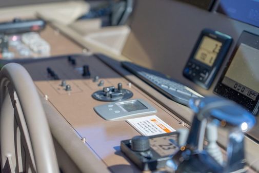 Ferretti Yachts 750 image