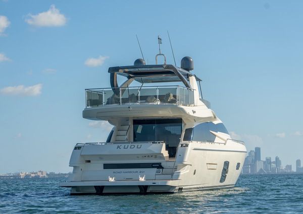 Ferretti Yachts 750 image