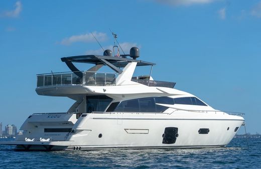 Ferretti Yachts 750 image