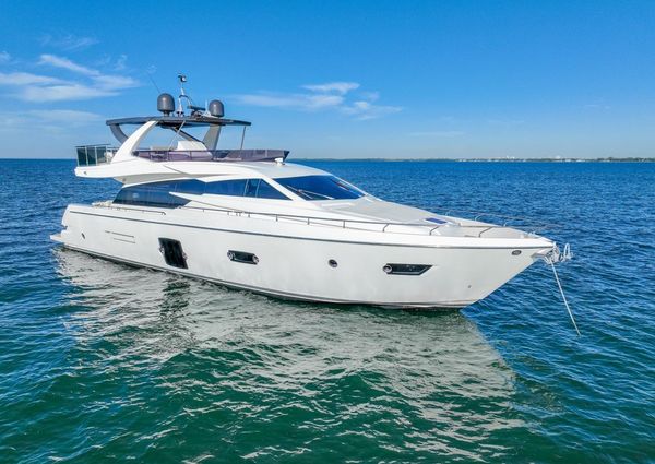 Ferretti Yachts 750 image