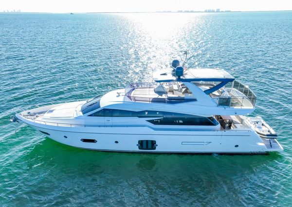 Ferretti Yachts 750 image