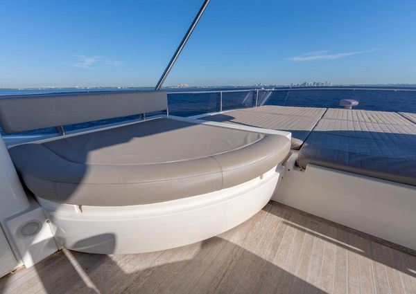 Ferretti Yachts 750 image