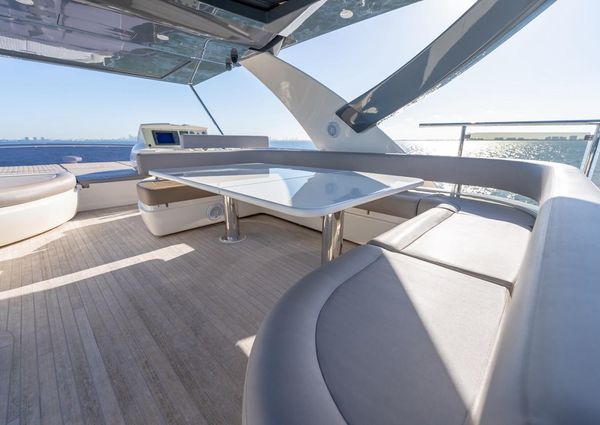 Ferretti Yachts 750 image